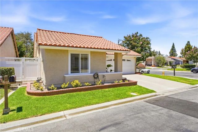 27692 Via Rodrigo, Mission Viejo, CA 92692