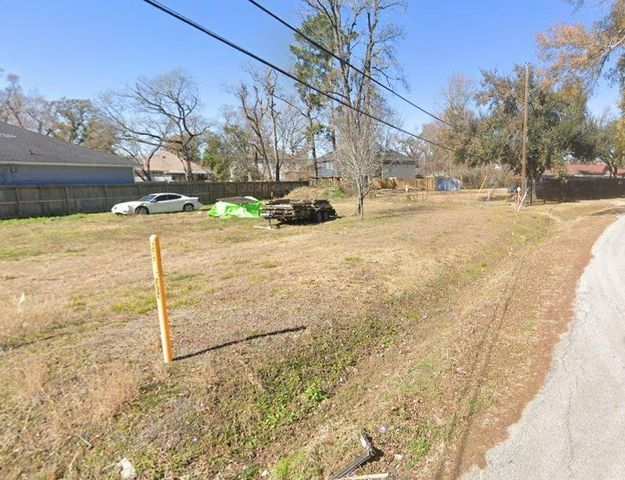 9221 Firnat Street, Houston, TX 77016