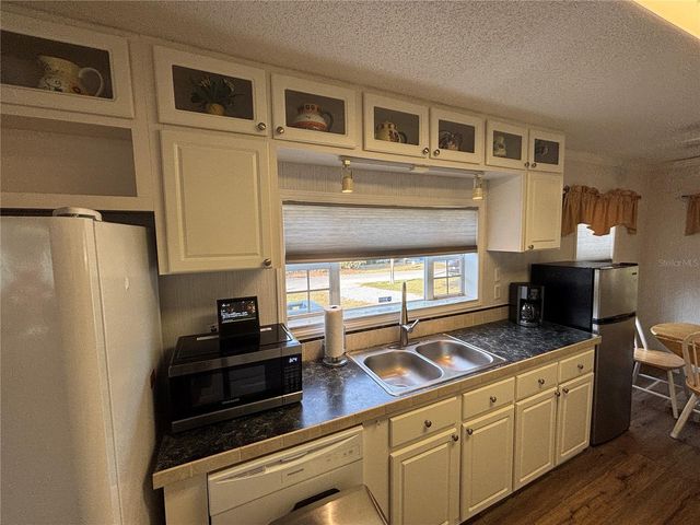 16788 SE 69TH LANE, Ocklawaha, FL 32179