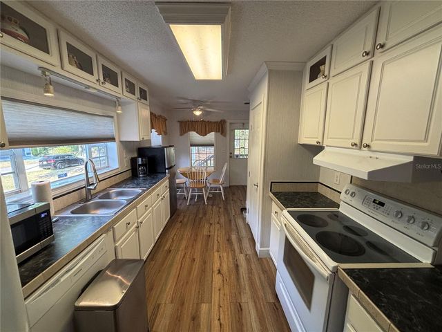 16788 SE 69TH LANE, Ocklawaha, FL 32179