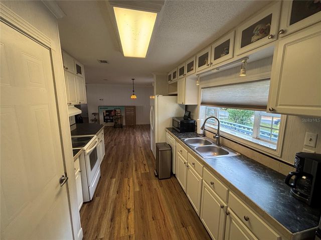 16788 SE 69TH LANE, Ocklawaha, FL 32179