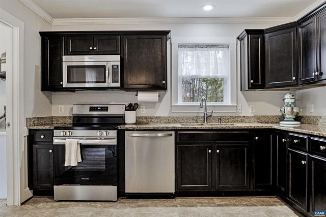 340 MANCHESTER RD, Bumpass, VA 23024