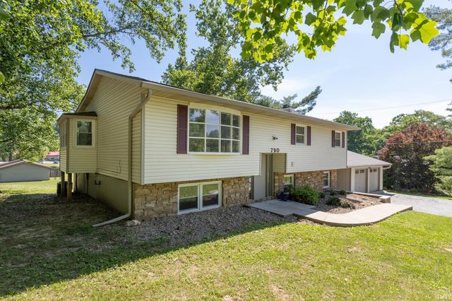 790 E Dillman Road, Bloomington, IN 47401