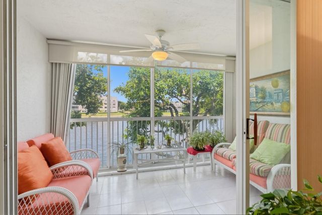 7440 TRENT Drive 209, Tamarac, FL 33321
