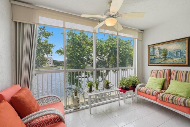 7440 TRENT Drive 209, Tamarac, FL 33321