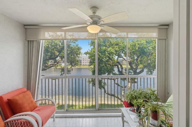 7440 TRENT Drive 209, Tamarac, FL 33321