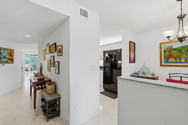 7440 TRENT Drive 209, Tamarac, FL 33321