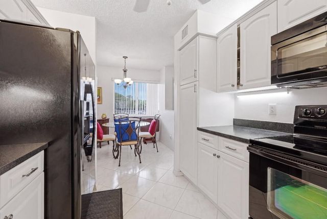 7440 TRENT Drive 209, Tamarac, FL 33321