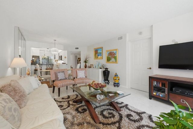 7440 TRENT Drive 209, Tamarac, FL 33321