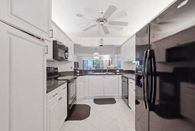 7440 TRENT Drive 209, Tamarac, FL 33321