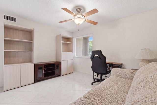 7440 TRENT Drive 209, Tamarac, FL 33321