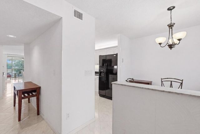 7440 TRENT Drive 209, Tamarac, FL 33321