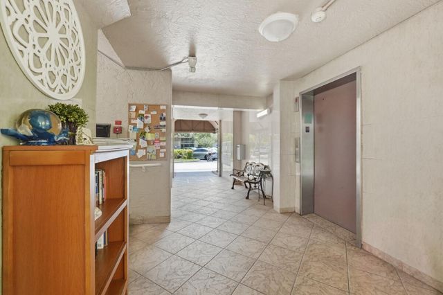 7440 TRENT Drive 209, Tamarac, FL 33321