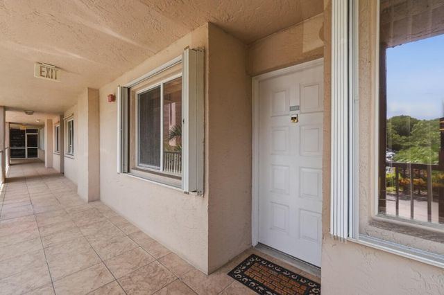 7440 TRENT Drive 209, Tamarac, FL 33321