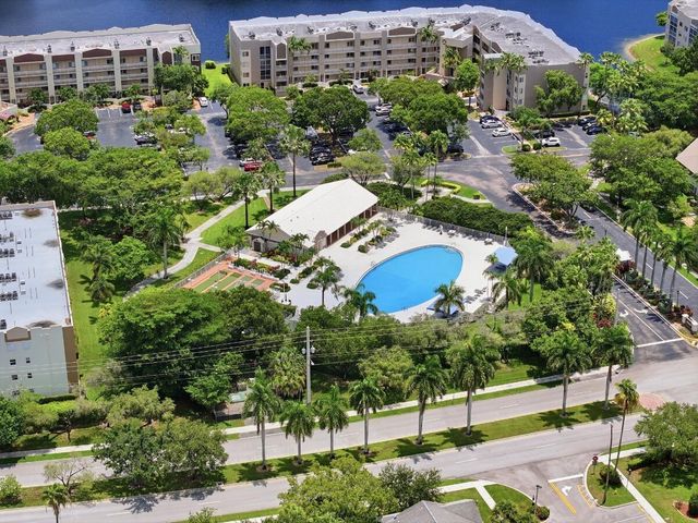 7440 TRENT Drive 209, Tamarac, FL 33321