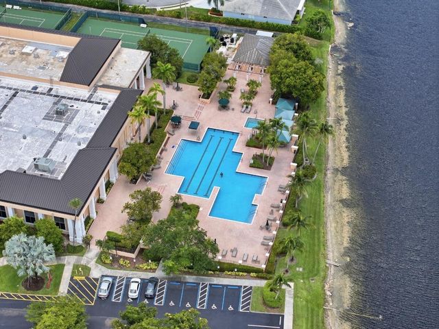 7440 TRENT Drive 209, Tamarac, FL 33321