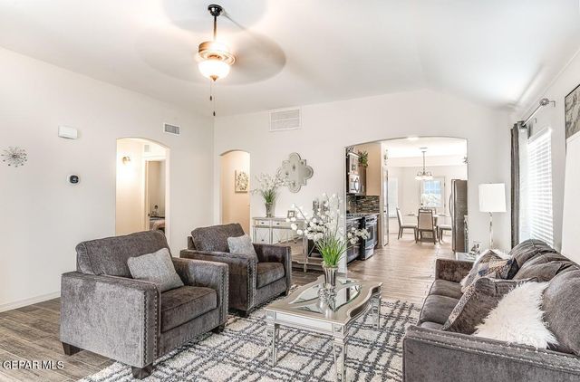 12436 Orchard Park Drive, Clint, TX 79836