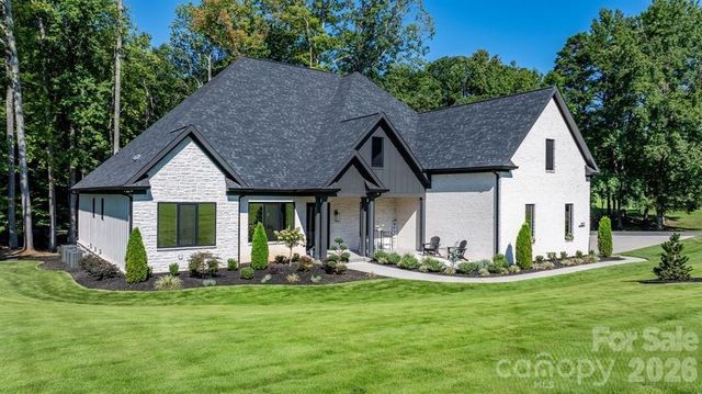 8527 Fieldstone Drive, Terrell, NC 28682