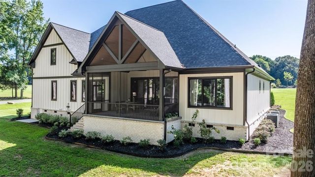 8527 Fieldstone Drive, Terrell, NC 28682