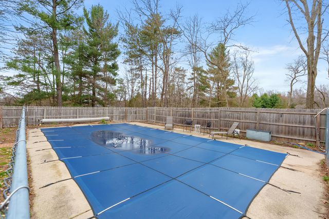 733 Chadds Ford Way, Oshtemo Twp, MI 49009