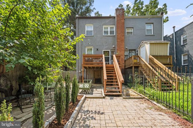 4230 EDSON PL NE, Washington, DC 20019