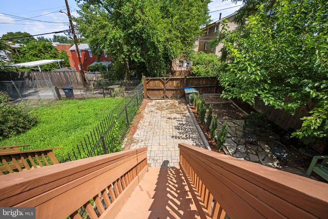 4230 EDSON PL NE, Washington, DC 20019