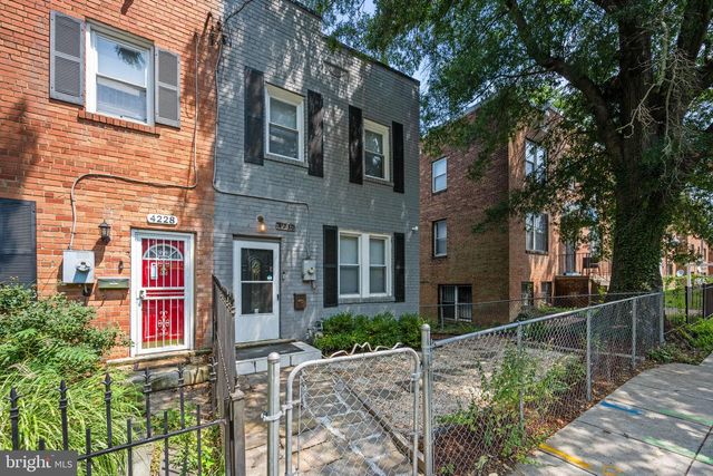 4230 EDSON PL NE, Washington, DC 20019