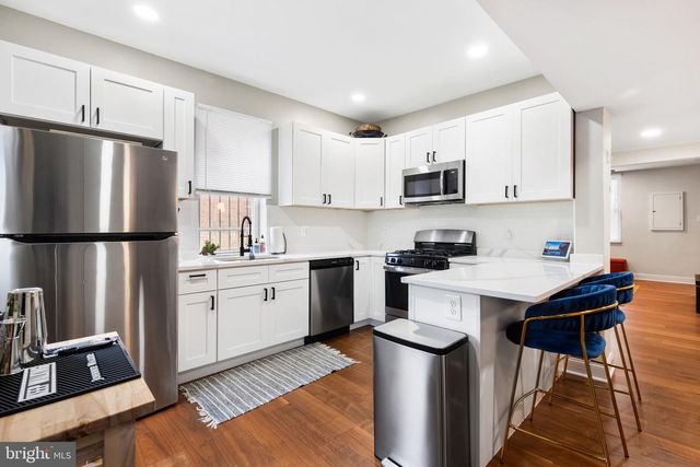 4230 EDSON PL NE, Washington, DC 20019