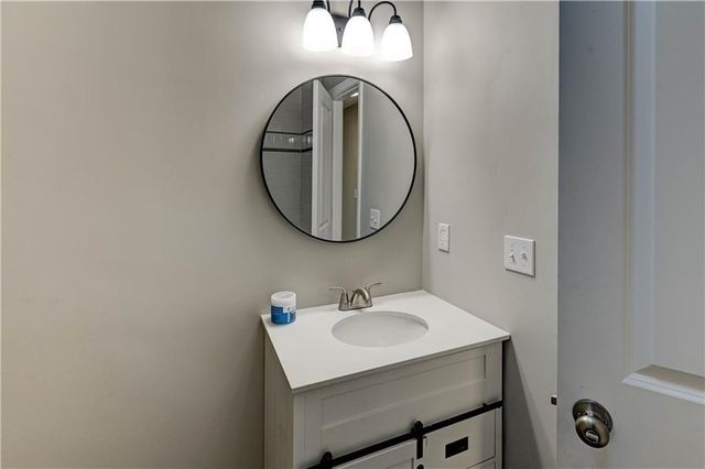 2029 Place Liberte Drive, Liberty, MO 64068