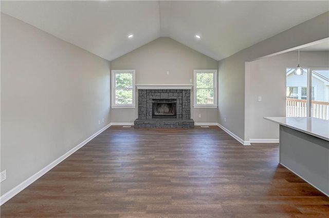 2029 Place Liberte Drive, Liberty, MO 64068