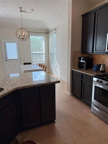 220 Brookwood Park Lane, League City, TX 77539