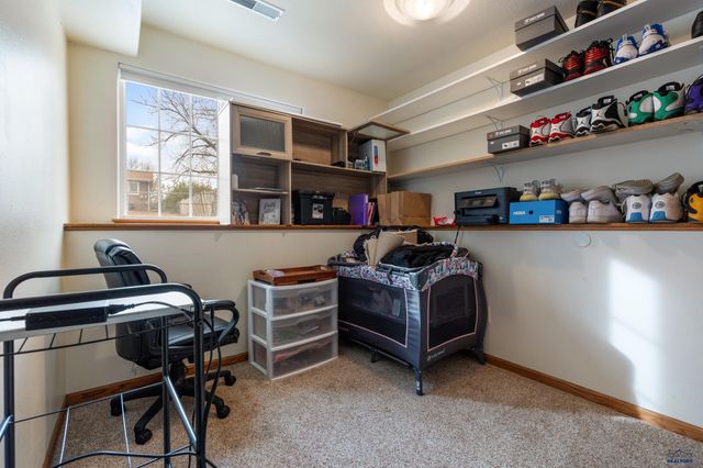 4419 THREE RIVERS DR, Rapid City, SD 57701