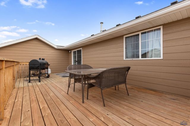 4419 THREE RIVERS DR, Rapid City, SD 57701