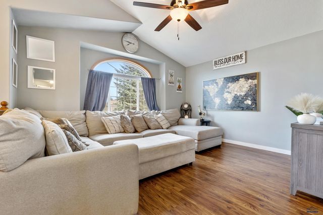 4419 THREE RIVERS DR, Rapid City, SD 57701