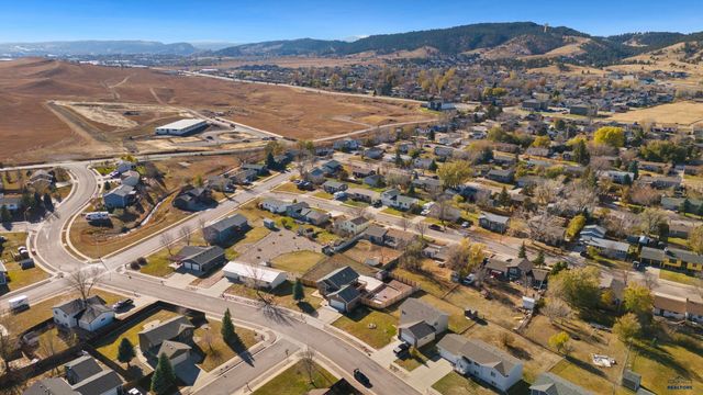 4419 THREE RIVERS DR, Rapid City, SD 57701