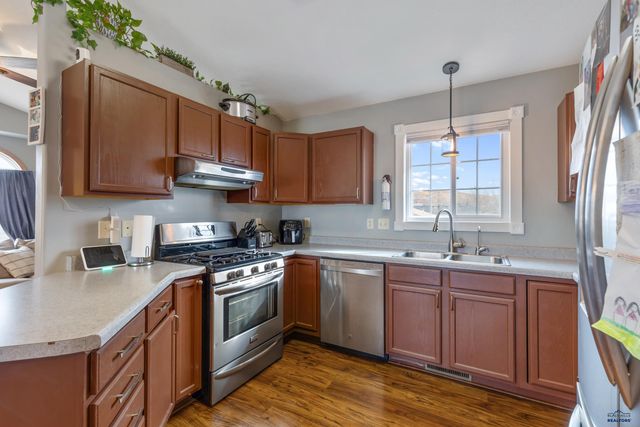 4419 THREE RIVERS DR, Rapid City, SD 57701