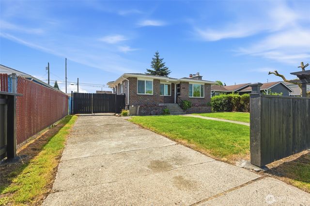 922 E 63rd Street, Tacoma, WA 98404
