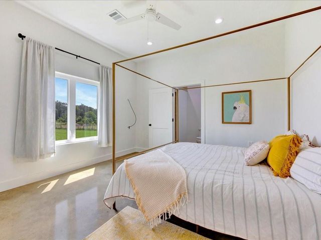664 County Road 3355, Crockett, TX 75835