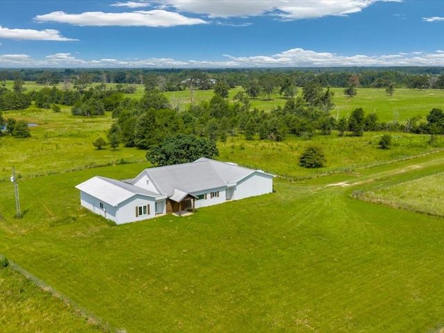 664 County Road 3355, Crockett, TX 75835