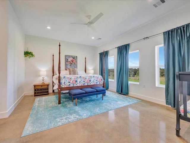 664 County Road 3355, Crockett, TX 75835