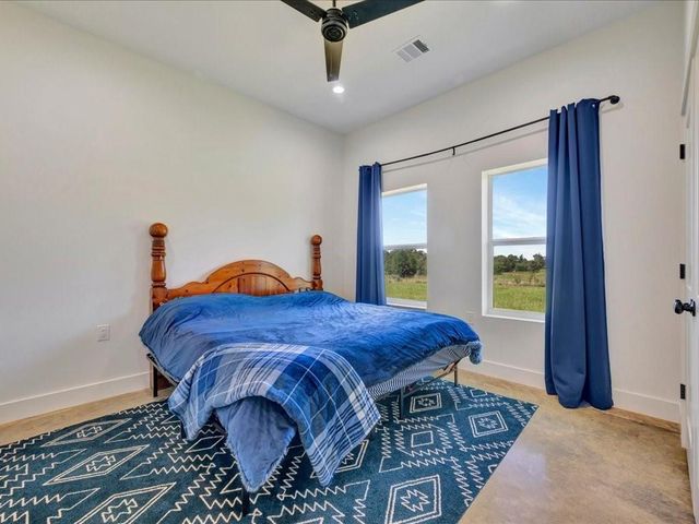 664 County Road 3355, Crockett, TX 75835