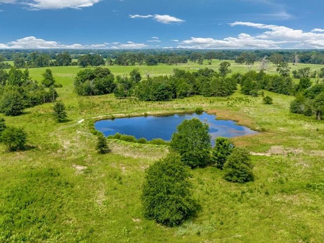 664 County Road 3355, Crockett, TX 75835