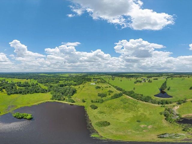 664 County Road 3355, Crockett, TX 75835