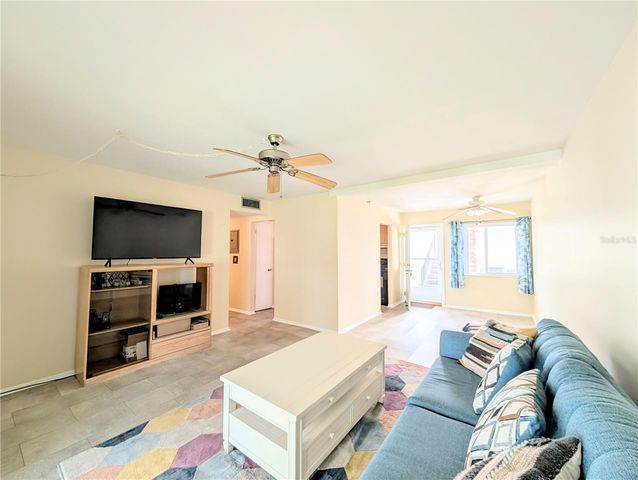 5896 GARDEN LANE A27, Bradenton, FL 34207