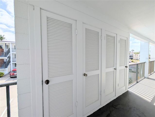 5896 GARDEN LANE A27, Bradenton, FL 34207