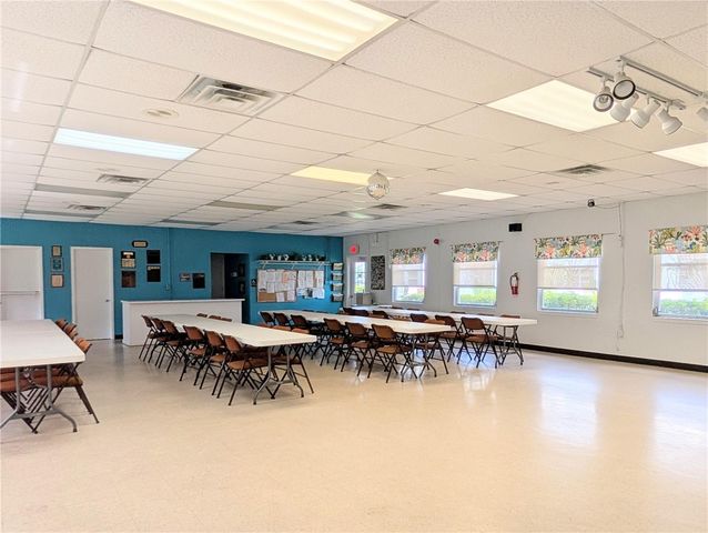 5896 GARDEN LANE A27, Bradenton, FL 34207