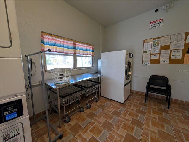 5896 GARDEN LANE A27, Bradenton, FL 34207