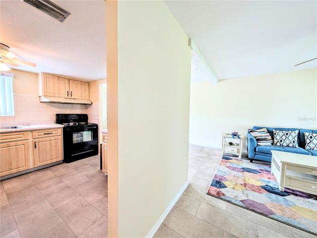 5896 GARDEN LANE A27, Bradenton, FL 34207