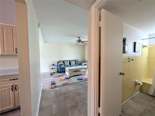 5896 GARDEN LANE A27, Bradenton, FL 34207