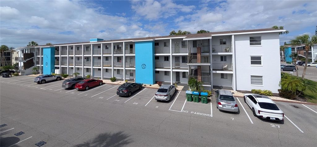 5896 GARDEN LANE A27, Bradenton, FL 34207